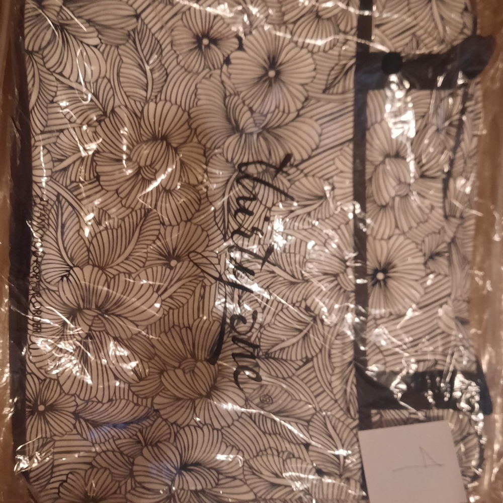 Away For The Weekender Garden Sketch